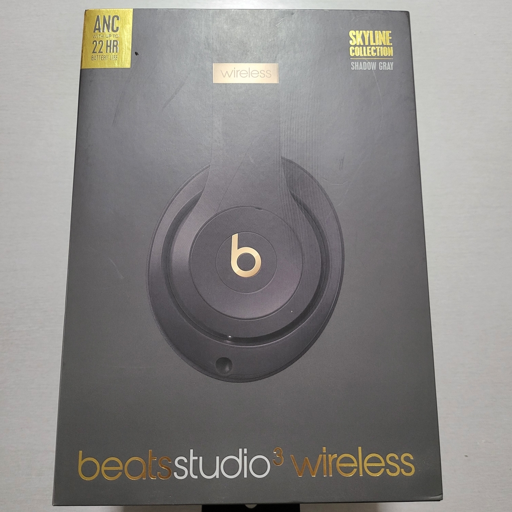 Beats by Dre Studio3 Wireless Headphones - Shadow Gray